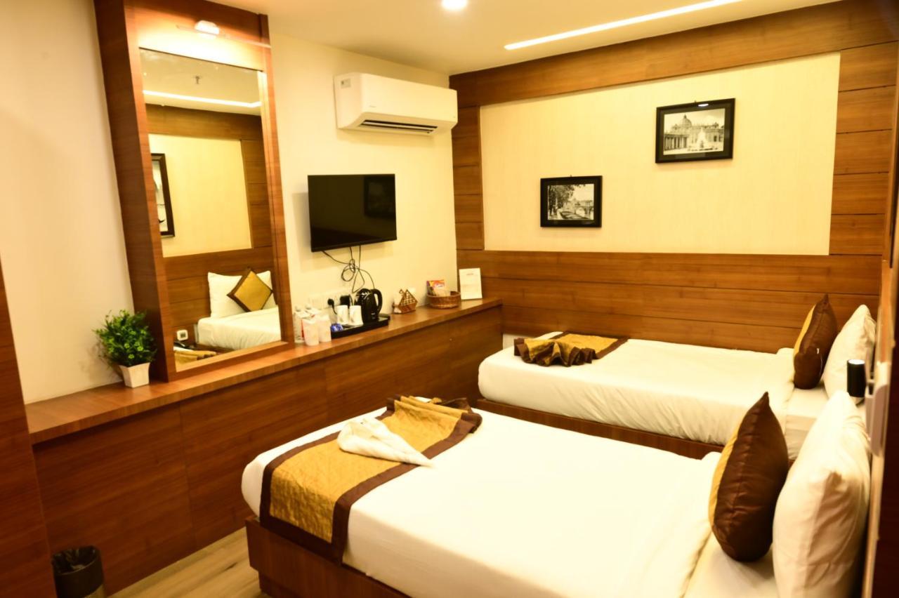 Hotel Silkhouse Premier Danapur Buitenkant foto