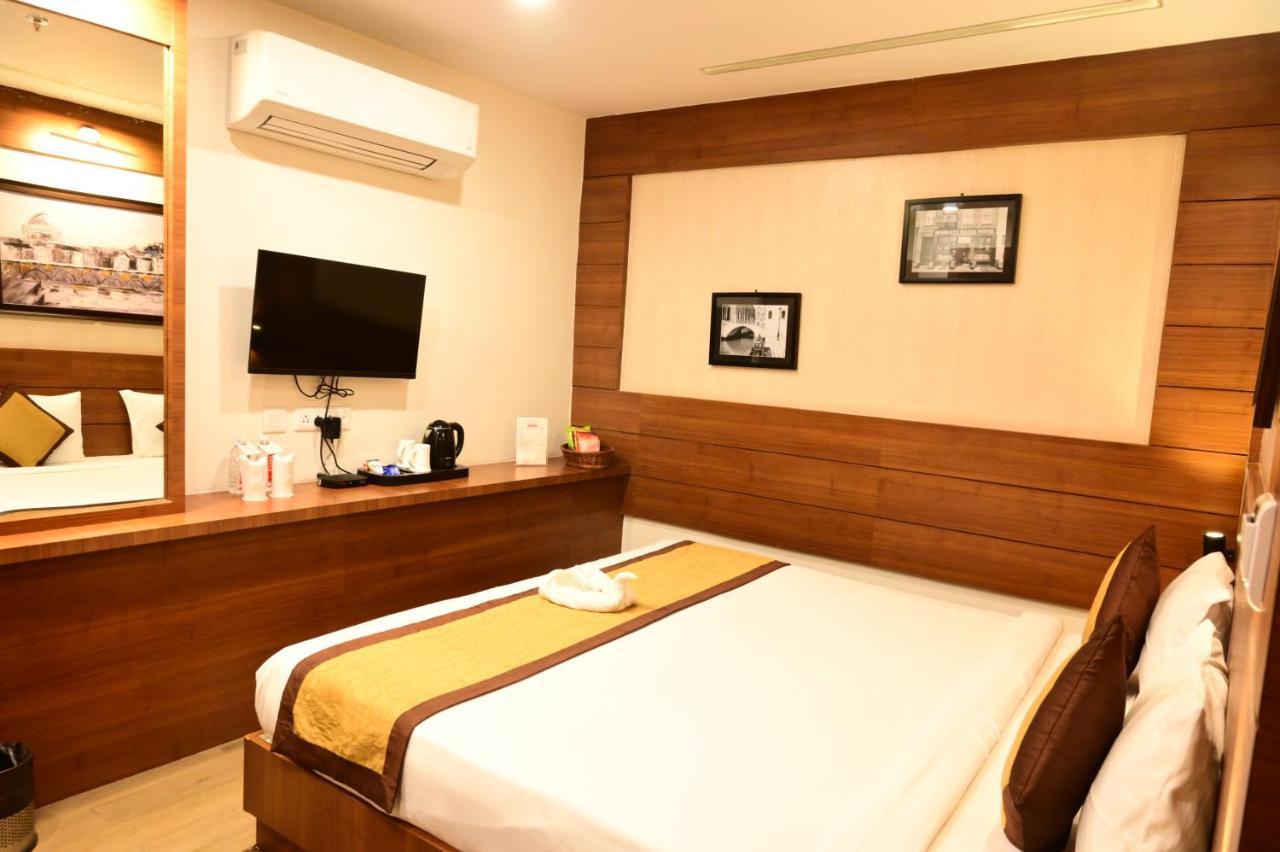 Hotel Silkhouse Premier Danapur Buitenkant foto