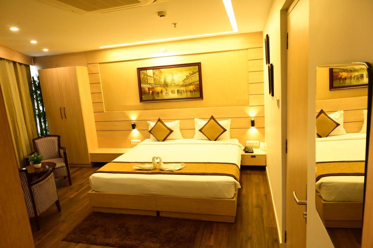 Hotel Silkhouse Premier Danapur Buitenkant foto