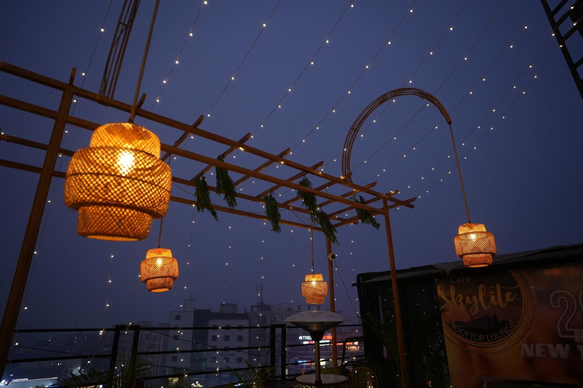 Hotel Silkhouse Premier Danapur Buitenkant foto