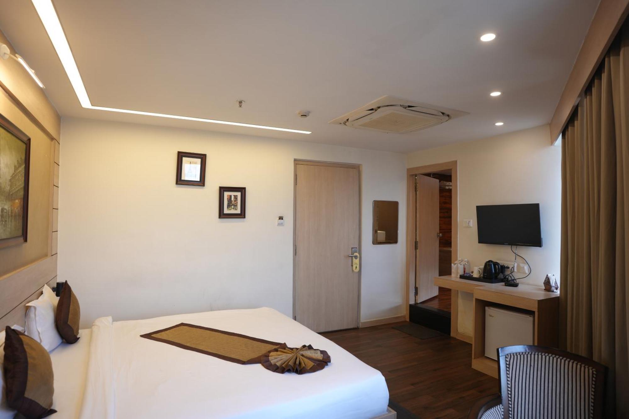 Hotel Silkhouse Premier Danapur Buitenkant foto