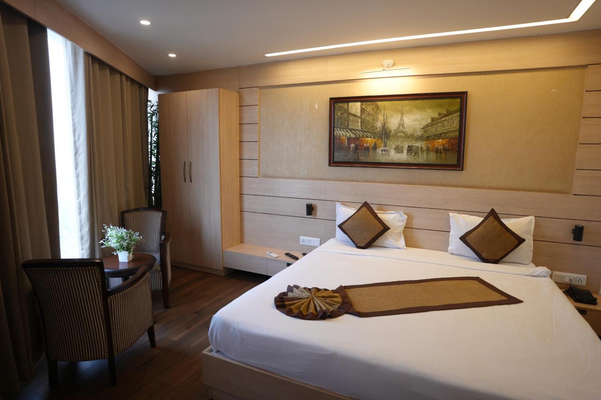 Hotel Silkhouse Premier Danapur Buitenkant foto