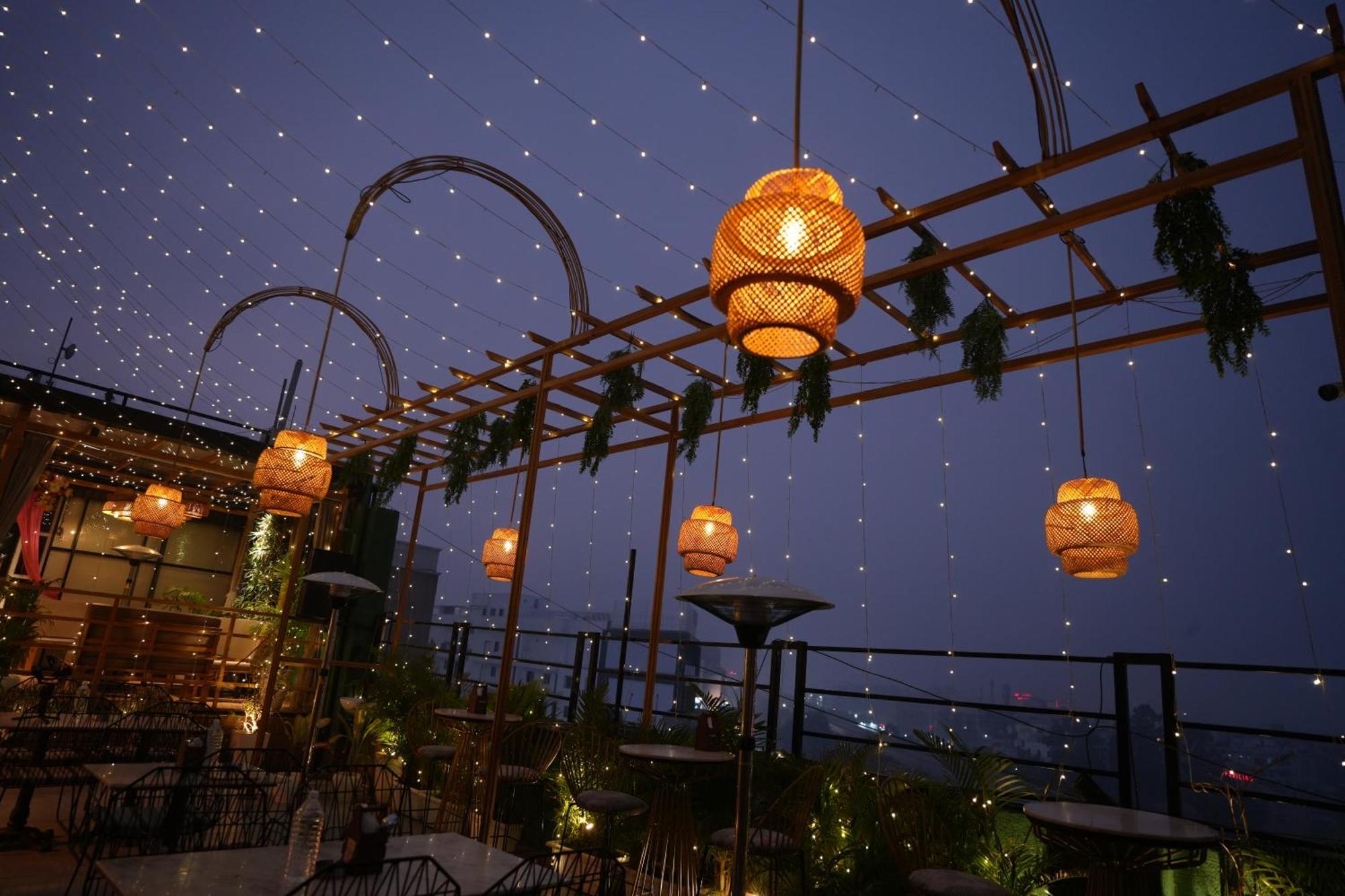 Hotel Silkhouse Premier Danapur Buitenkant foto