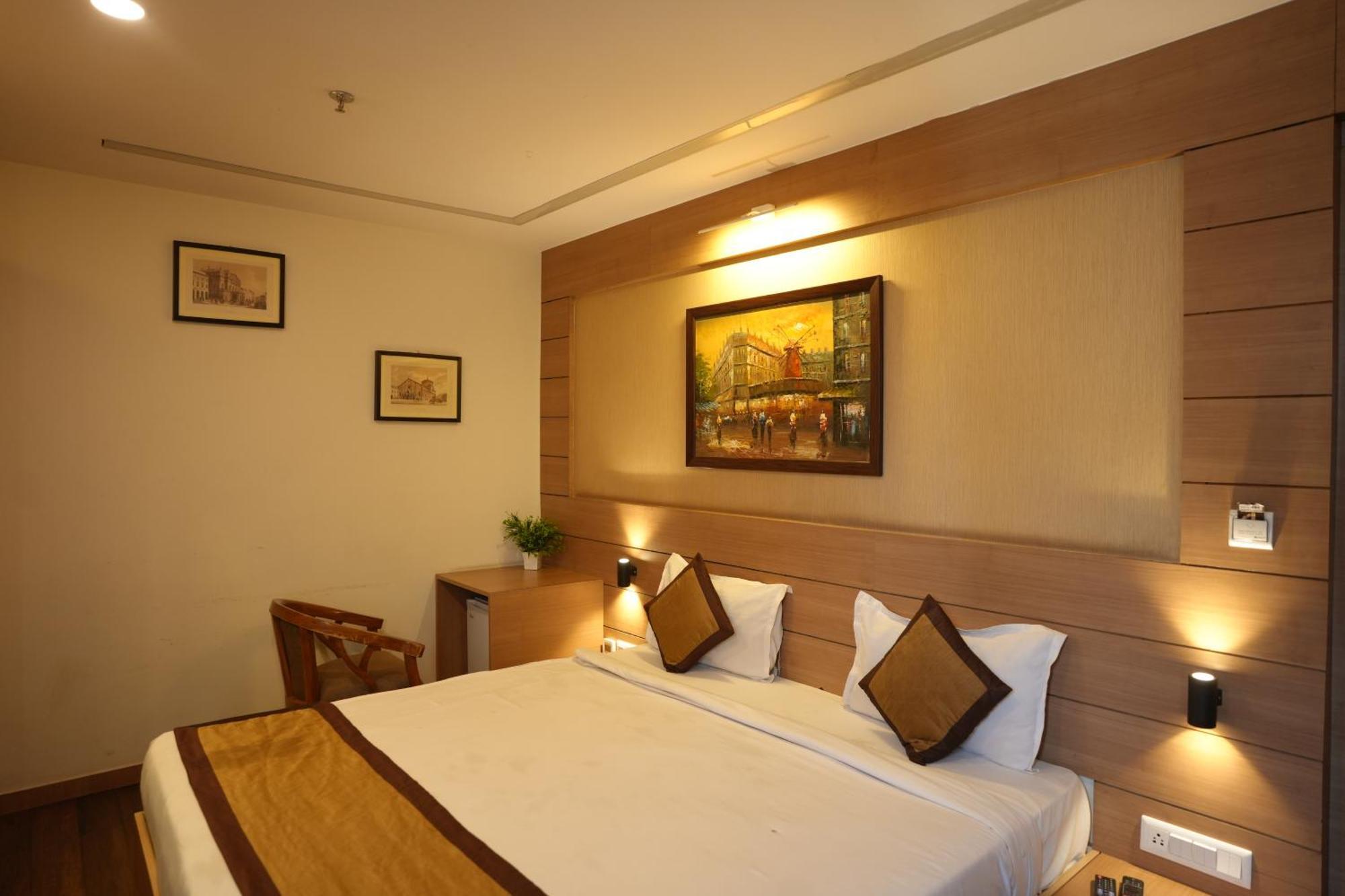 Hotel Silkhouse Premier Danapur Buitenkant foto