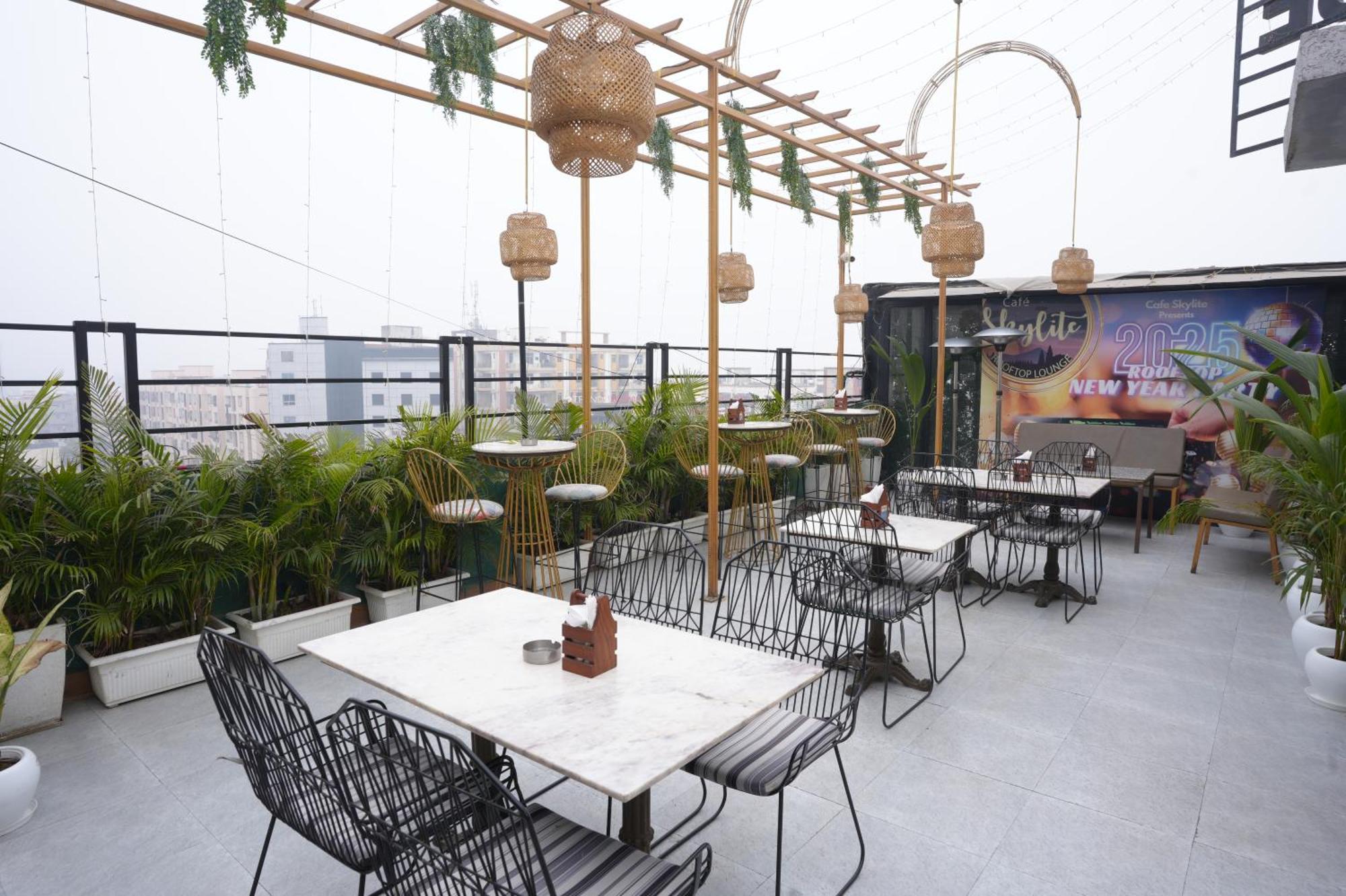 Hotel Silkhouse Premier Danapur Buitenkant foto
