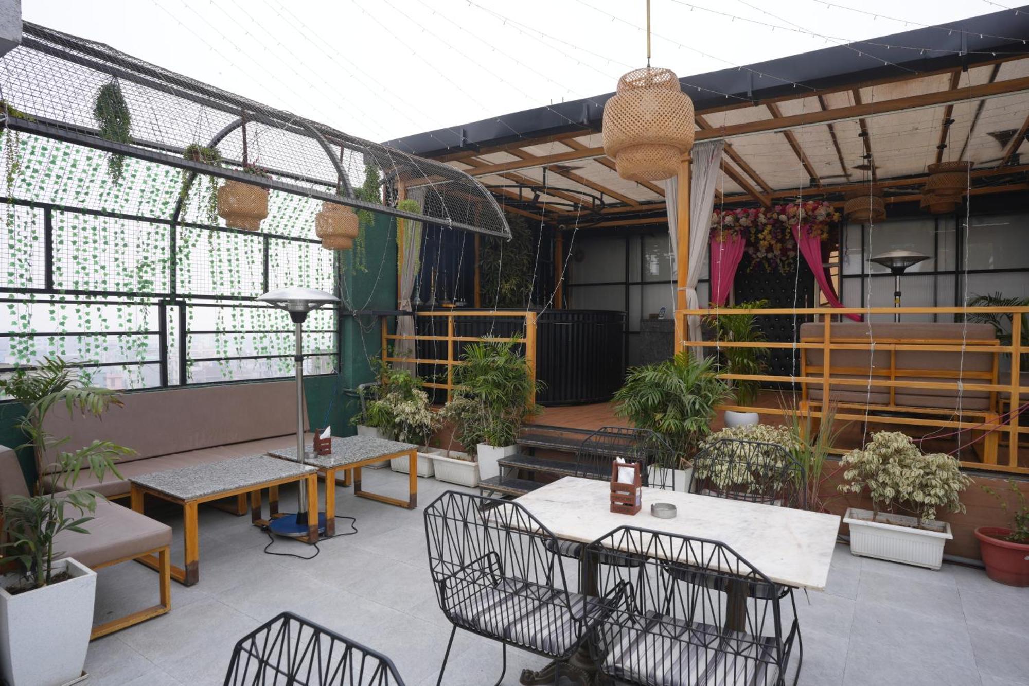 Hotel Silkhouse Premier Danapur Buitenkant foto