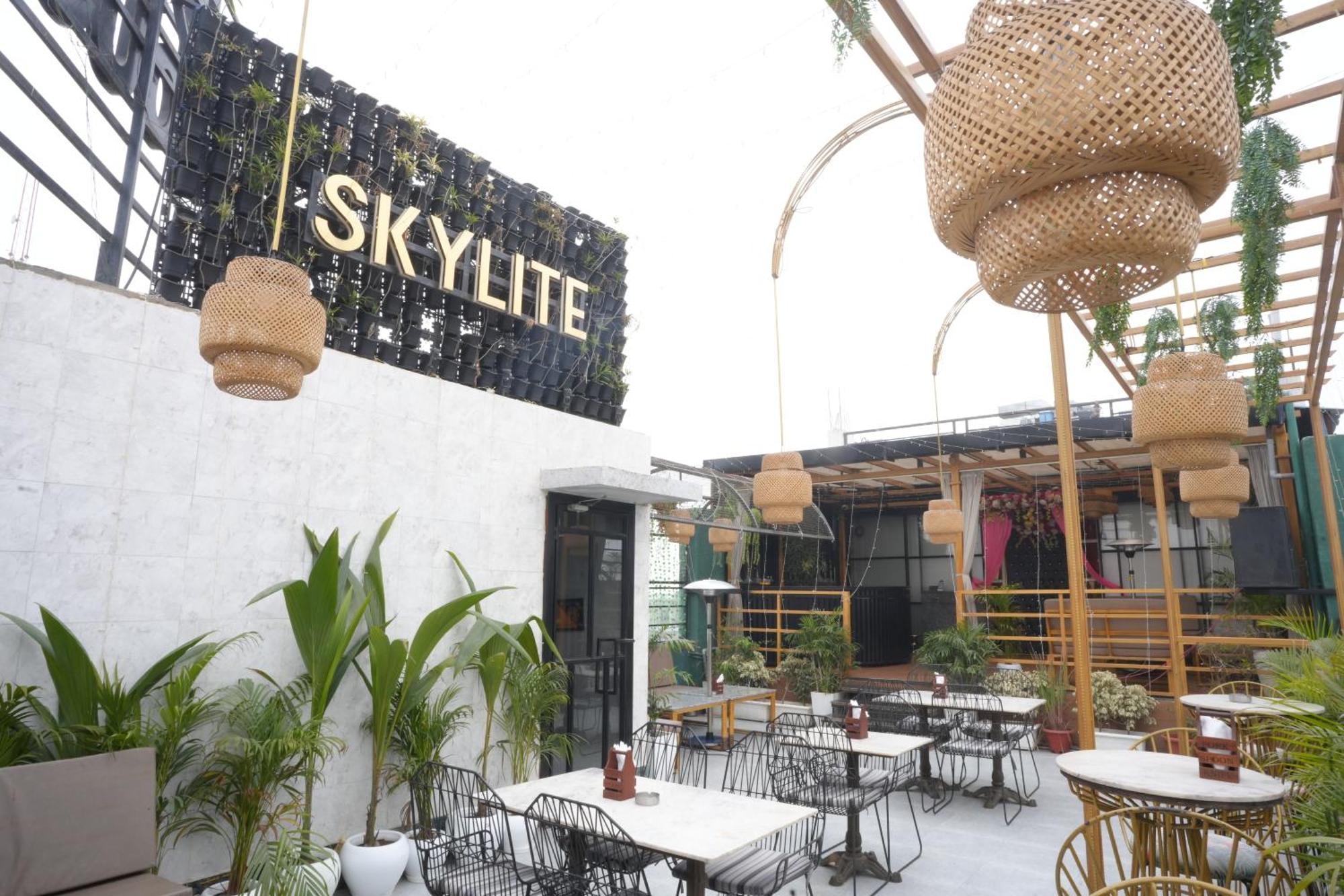 Hotel Silkhouse Premier Danapur Buitenkant foto