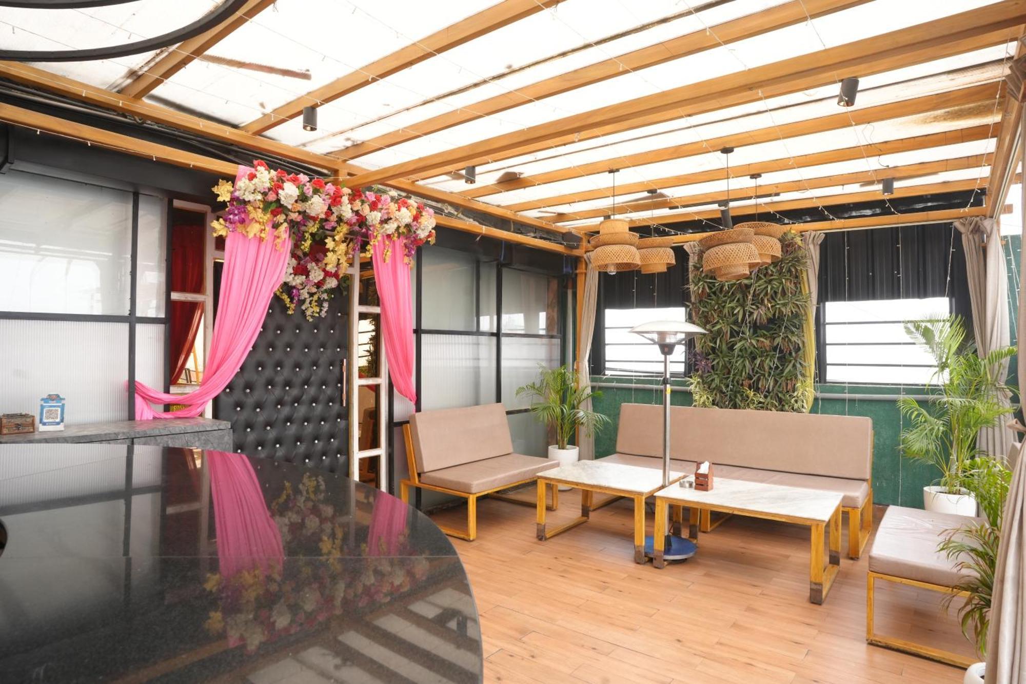 Hotel Silkhouse Premier Danapur Buitenkant foto